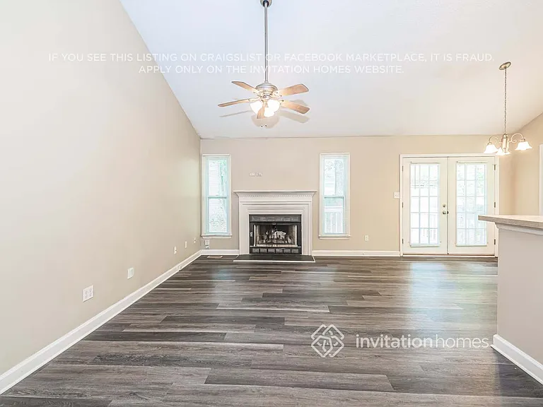 2704 Kempsford Pl — Photo 3
