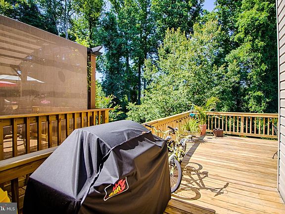 2nd image of 2527 Black Oak Way
