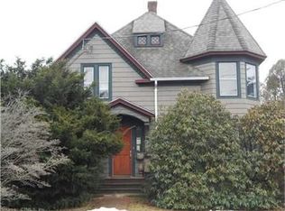 117 Baker Ave, Groton, CT 06340