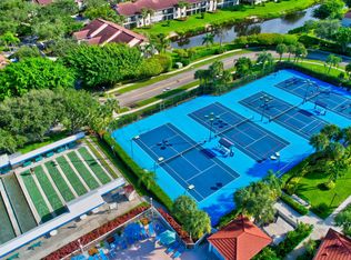 5243 Europa Dr APT D, Boynton Beach, FL 33437