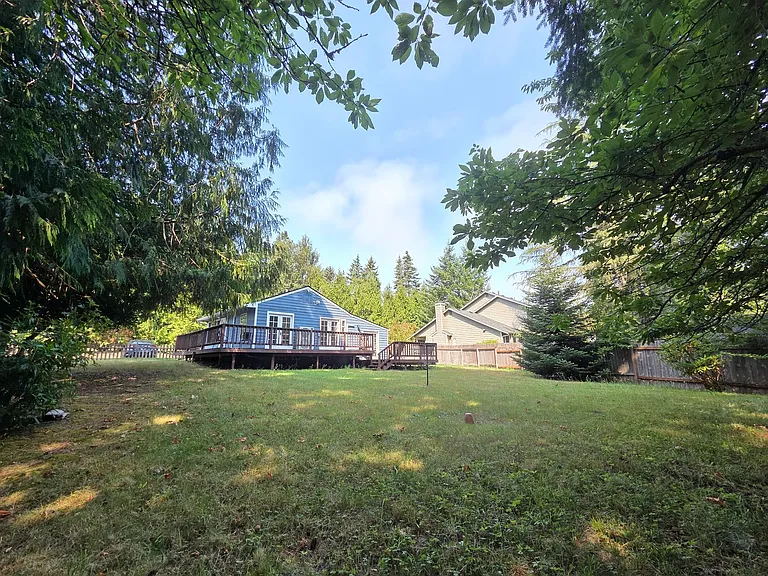 1290 NE Fairgrounds Rd — Photo 35