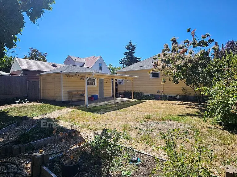7036 N Concord Ave — Photo 36