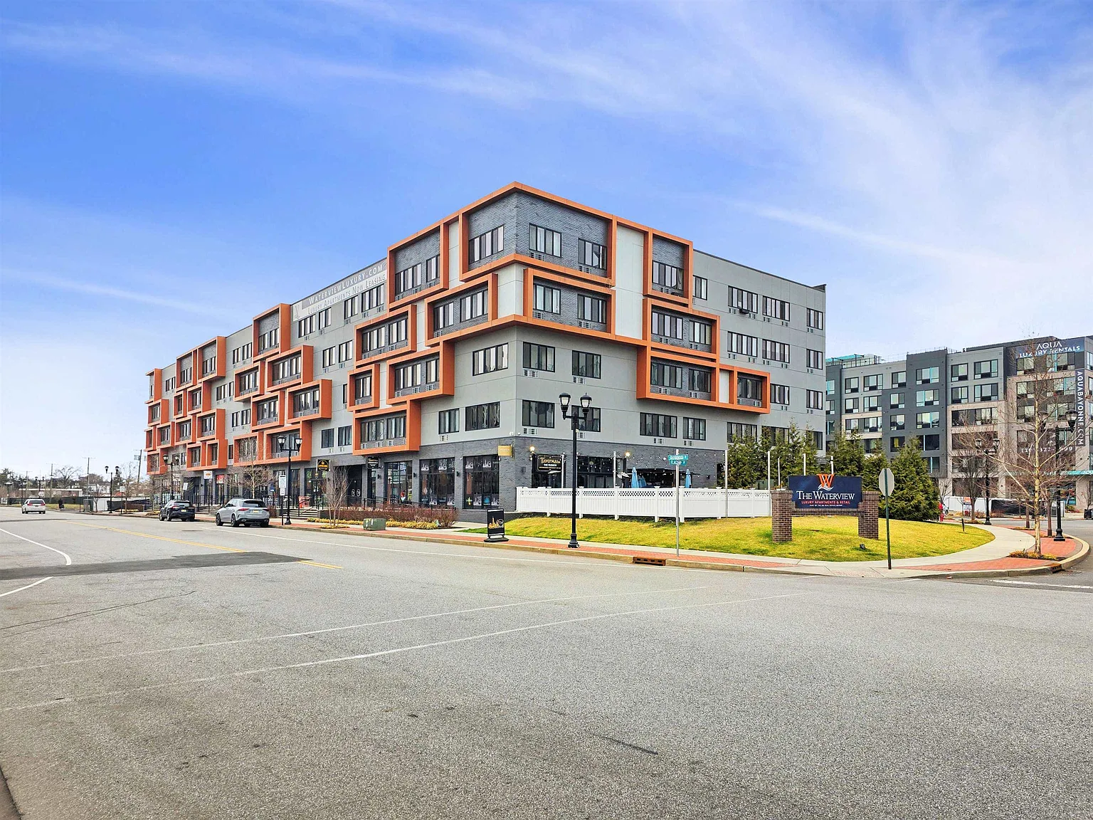 1 bed, 1.0 bath, $2,700 — Photo 2