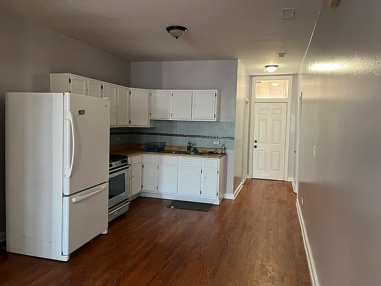 3057 W Flournoy St #2 — Photo 11