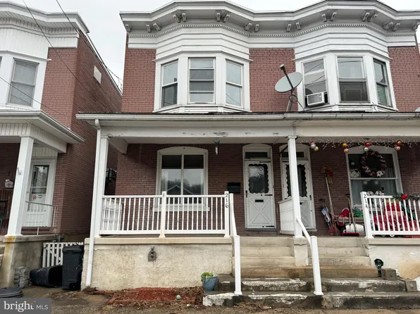 216 Jackson St, Port Carbon, PA 17965