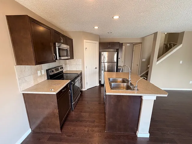 626 42nd Ave NW — Photo 9