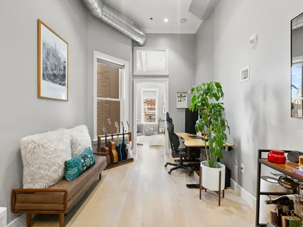 313 Washington Street image 6 of 21