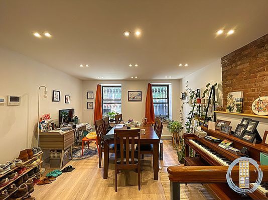 2nd image of 171 Hancock St APT 1