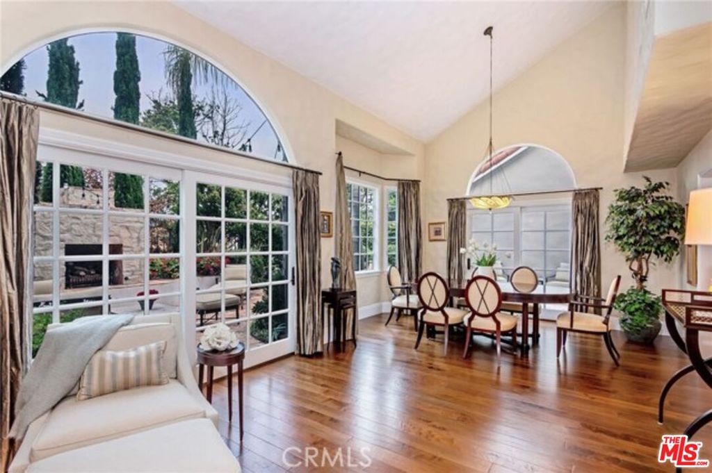 Apartment in Manhattan Beach, Manhattan Village, Los Angeles - View 4