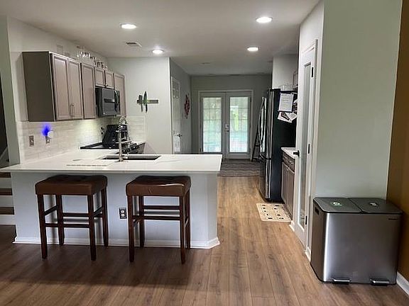 5th image of 3531 Parc Cir SW