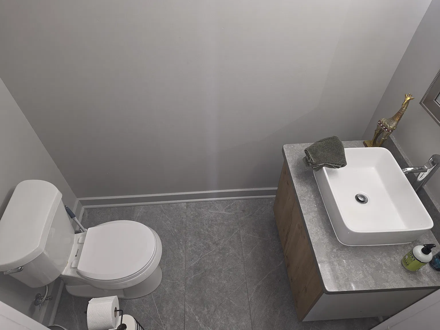 3bed 2.5 Bath 2100 Sqft 2,400$ — Photo 4