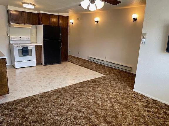 3rd image of 1823 S 10th Ave APT A