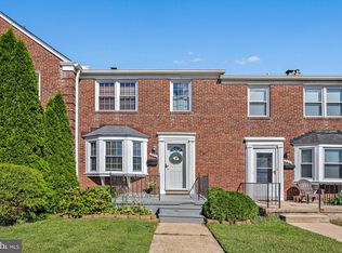 325 Small Ct, Baltimore, MD 21228