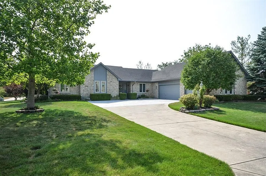 8939 Gary Pl photo 1