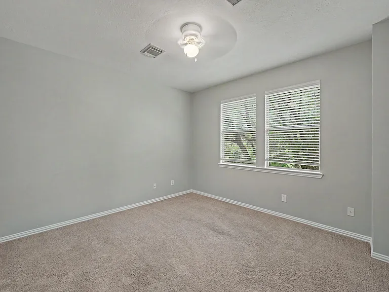 79 Chipwyck Way — Photo 14