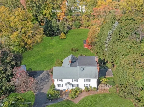 195 E Allendale Ave, Allendale Boro, NJ 07401