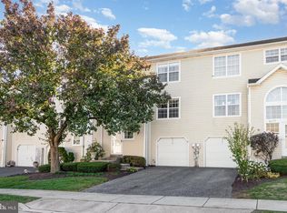 6179 Spring Knoll Dr, Harrisburg, PA 17111