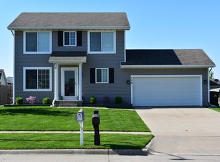790 SE Parker Dr, Waukee, IA 50263