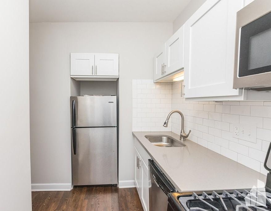 1st image of 1300 W Touhy Ave #1357-3N