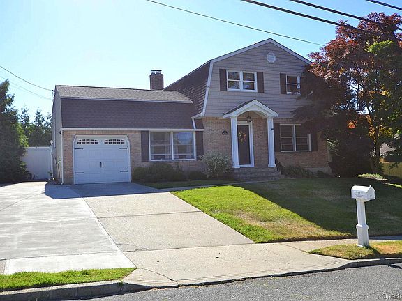 3rd image of 17 Wade Drive