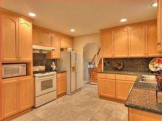5th image of 1088 Wunderlich Dr