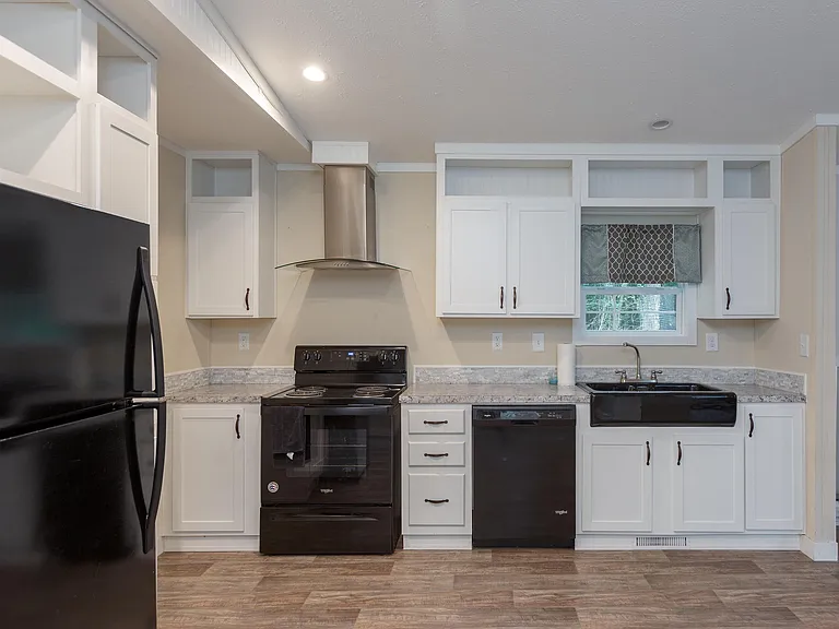 120 Nancy Ln — Photo 6