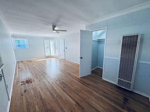 4th image of 1641 N Hobart Blvd #1649-02