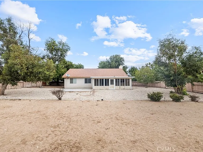 15589 Cheyenne St — Photo 11