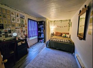 59 S East St APT 4, Amherst, MA 01002