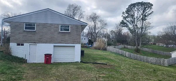 2031 Lintwood Dr — Photo 12