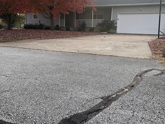 2nd image of 105 N Diamond Loop