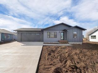 3859 E Beartooth Loop, Spearfish, SD 57783