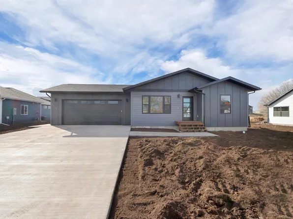 3859 E Beartooth Loop, Spearfish, SD 57783