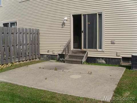 5th image of 37323 Charter Oaks Blvd