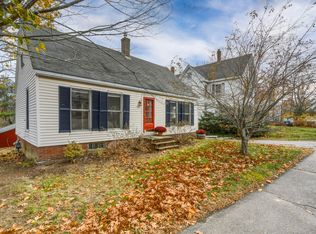212 Main St, Freeport, ME 04032