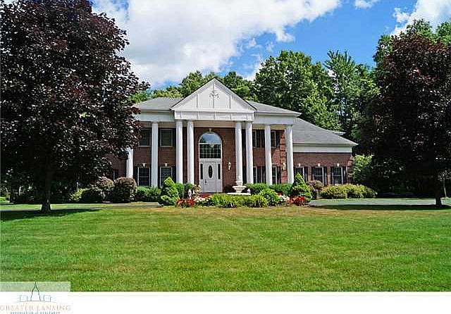 1st image of 4770 Wellington Dr