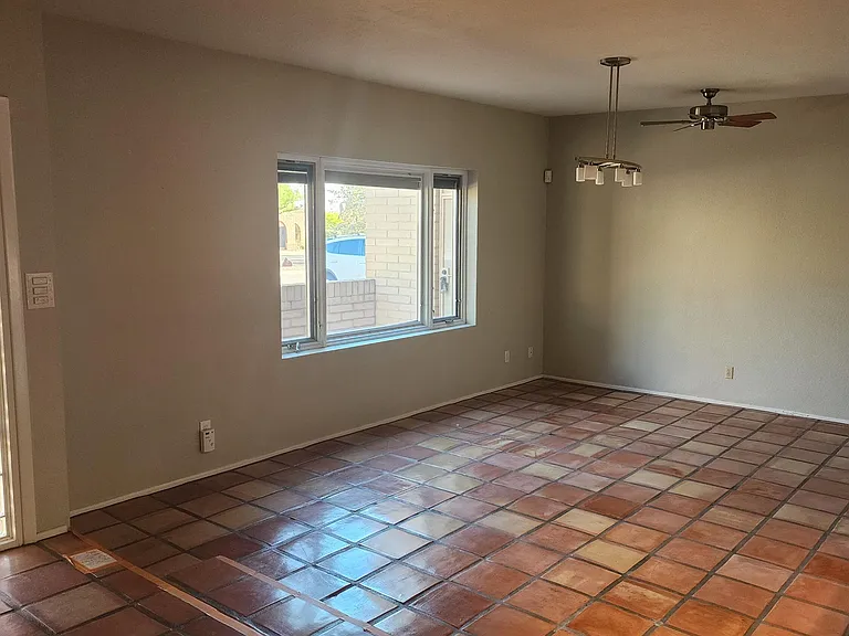 7911 E Birwood Rd — Photo 9