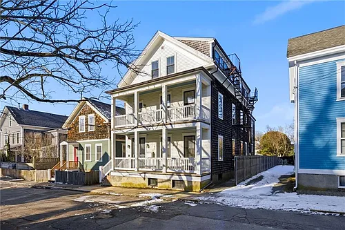 19 Walnut St #2 Photo 1