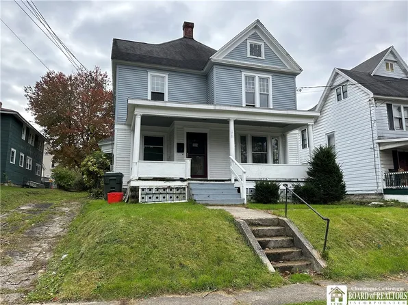 11 McKinley Ave, Jamestown, NY 14701