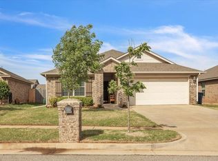 19101 Visto Dr, Edmond, OK 73012