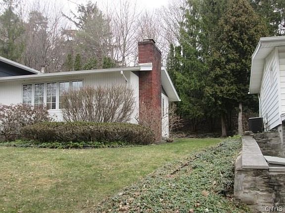 4th image of 145 Hancock Dr