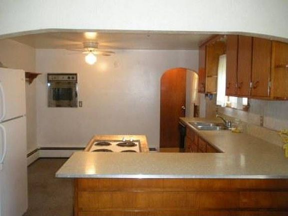 427 Pattison Kitchen Dini