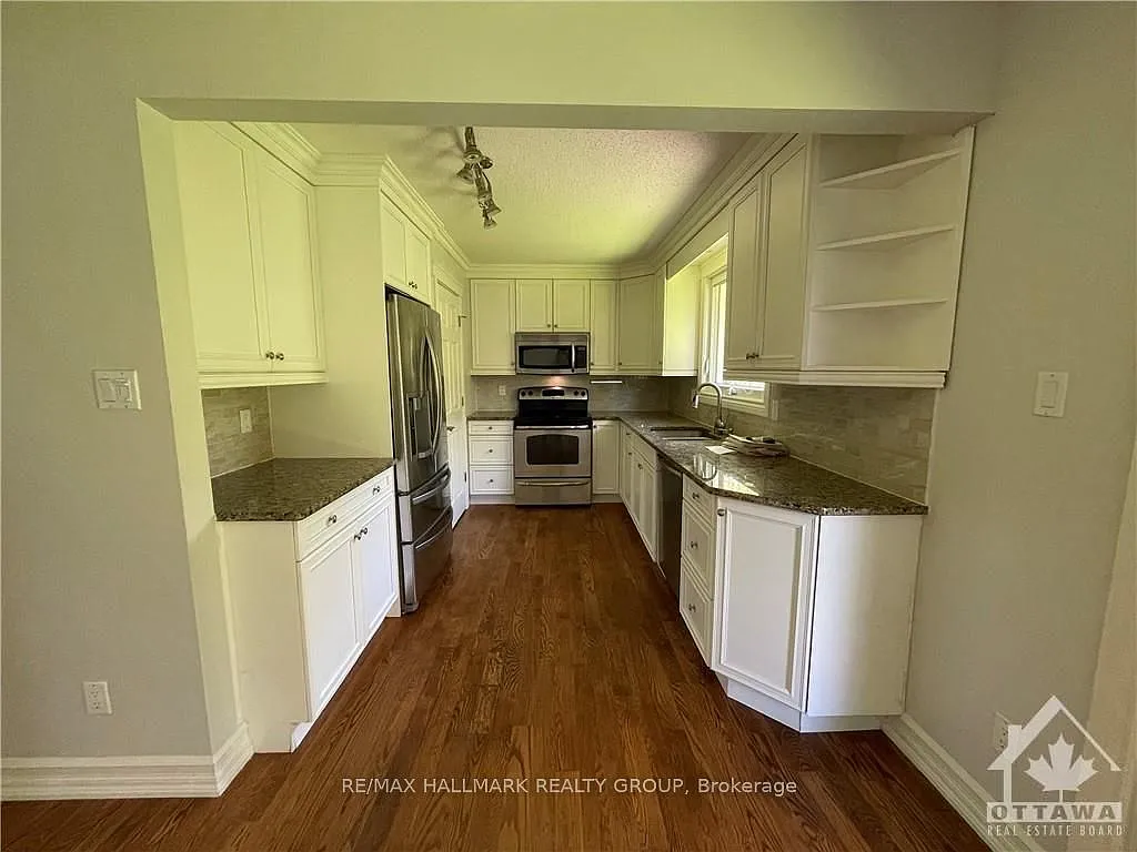8 bed, $3,000 — Photo 4