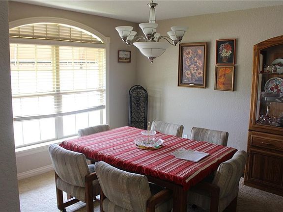 4th image of 1505 Taos Cir