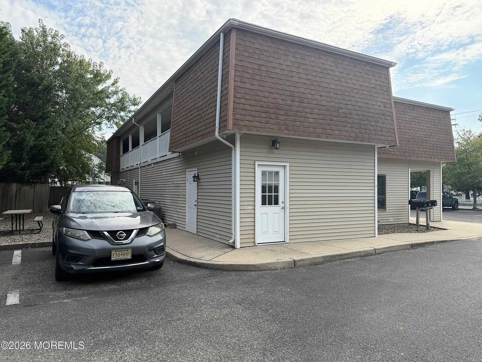 1 bed, 4692 sqft, $2,200 — Photo 2