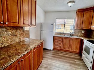 2760 W 61st Pl APT 202, Hialeah, FL 33016