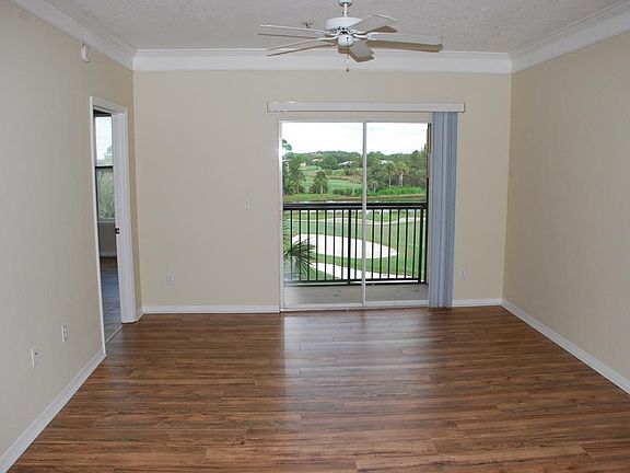 5th image of 11490 Villa Grand APT 217