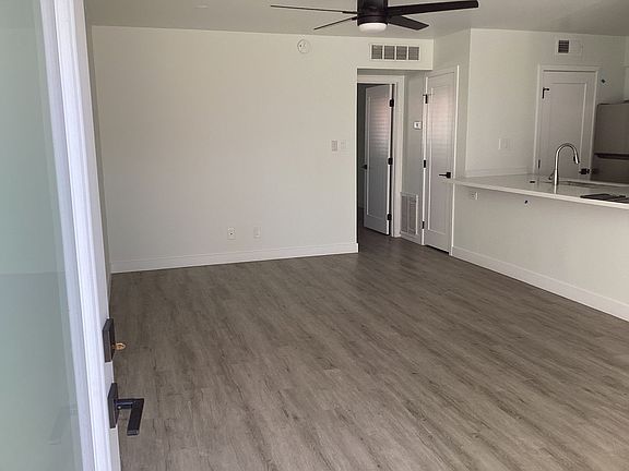 3rd image of 4242-4250 N 25th St #4242-02