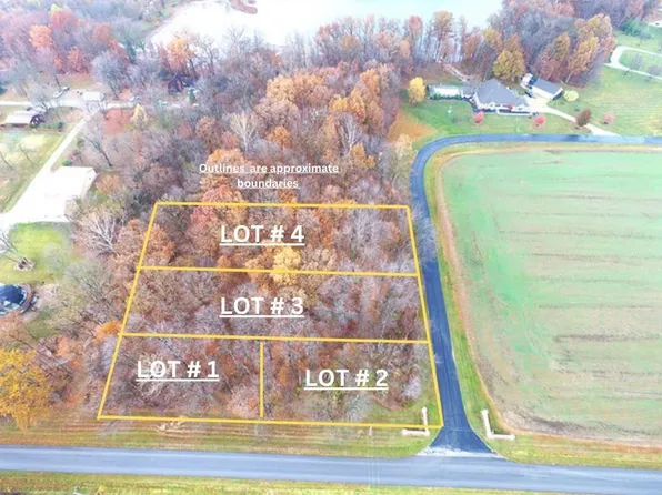 500 North St, Loogootee, IN 47553