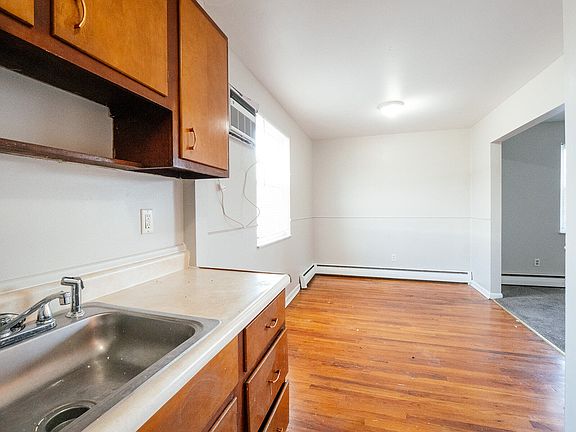 3rd image of 5873 Shadymist Ln #1